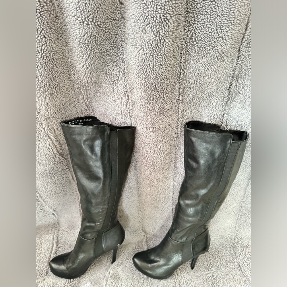 BCBGeneration Black Heeled Boots Size